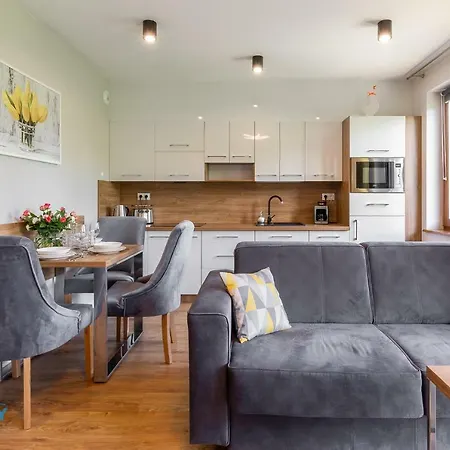 Apartamenty Bluesky-Ogrodnicza - Nowoczesne Apartamenty Z Balkonem I Widokiem Na Gory, Blisko Centrum Karpacza, Stokow Narciarskich I Atrakcji * كارباش